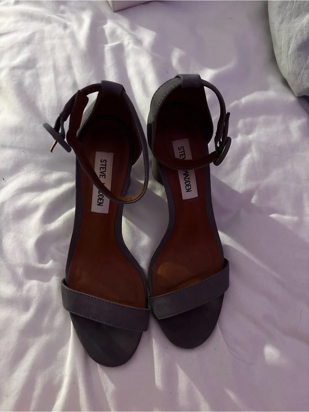 Steve Madden ‘Shanna Grey Nubuck’ Heel